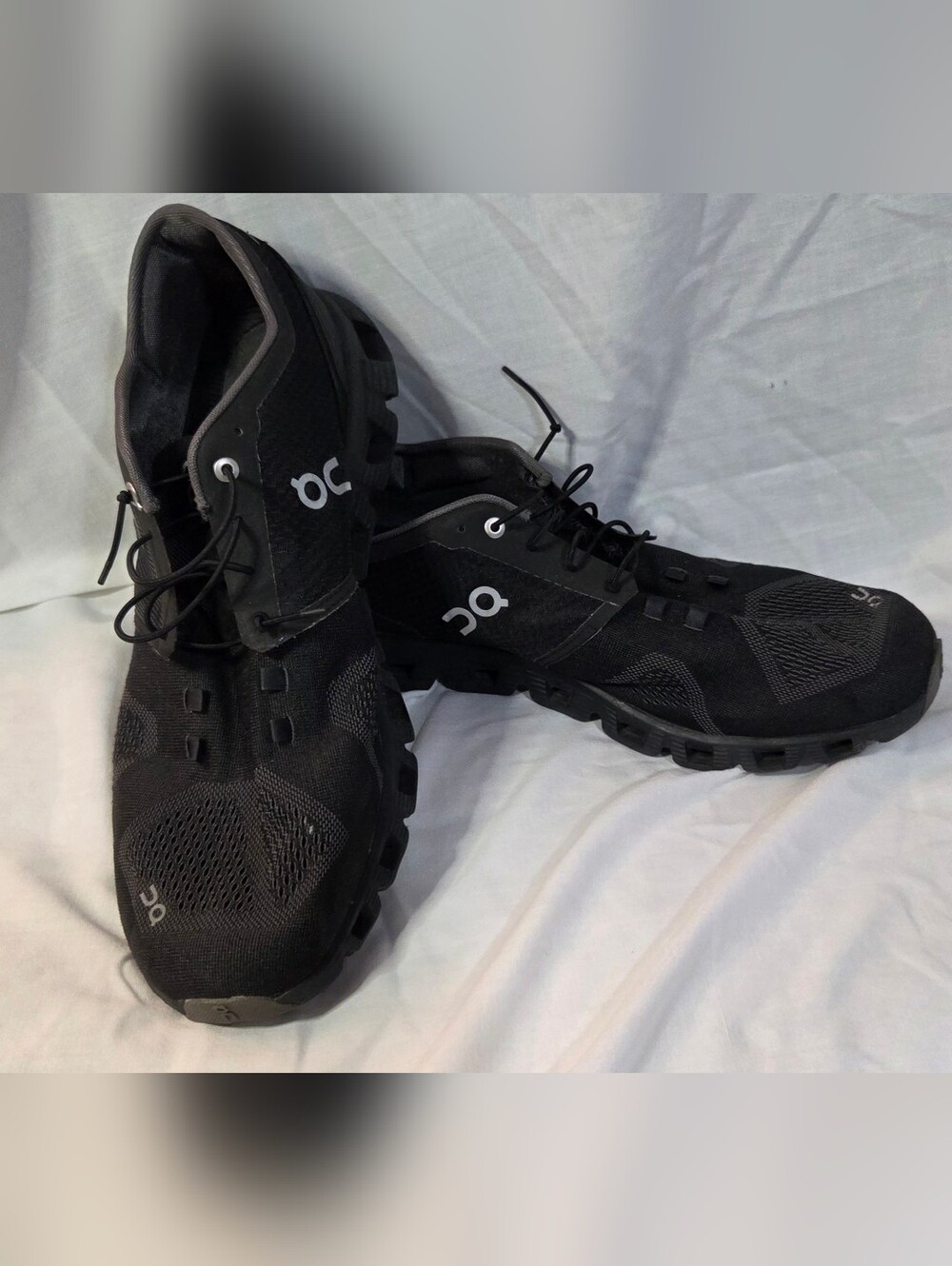 On Cloud x Men's Athletic Running US13  Black On Black Cross Trainer Fitness